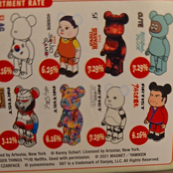 Be@rbrick Series 44 Action Figure Playset - Picture 12 of 13